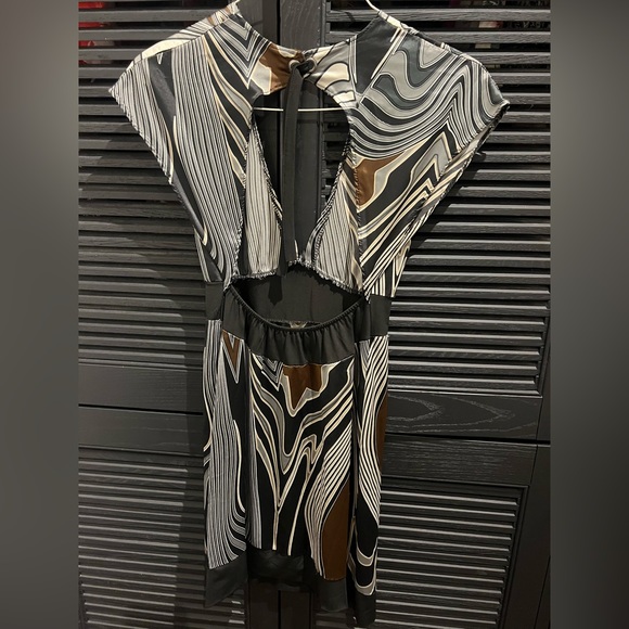 Made in Italy - Open Back Silky Dress - Picture 5 of 5